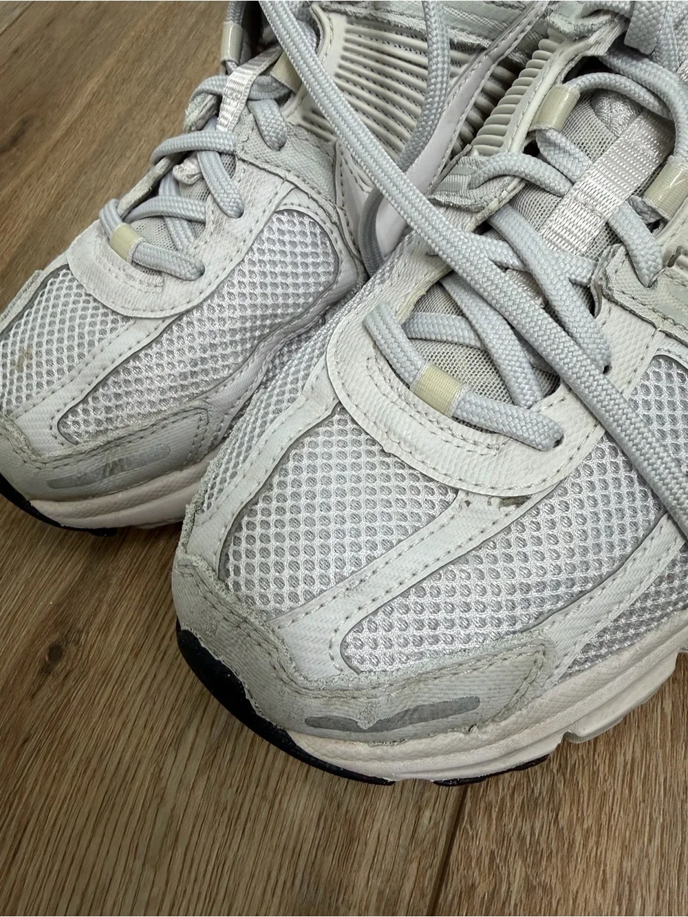 Nike Men’s Vomero 5 Running Sneakers - Sz.